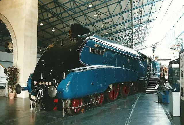 Class 'A4' No No8 4468 Mallard UK 1938 00 1/76 