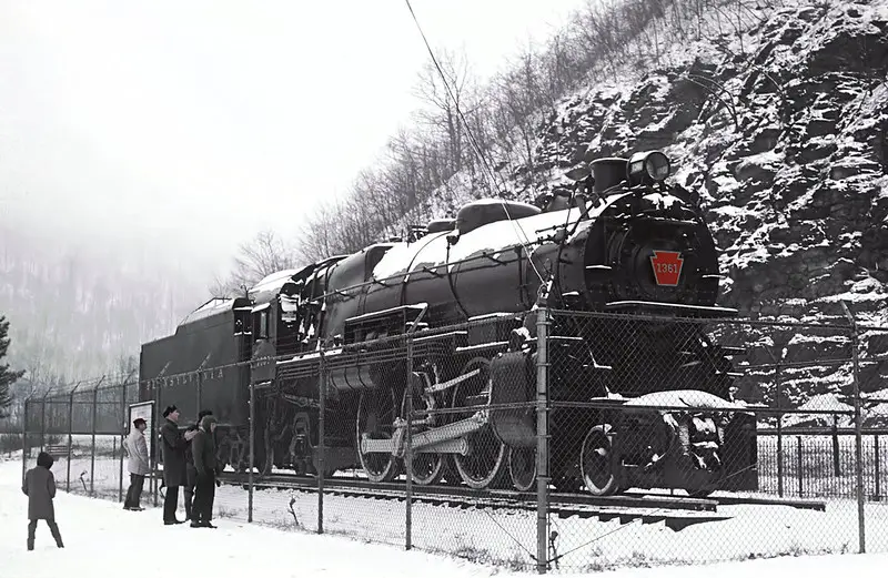 PRR K4 4-6-2 Pacific Locomotive 1361 | Worldwide Rails