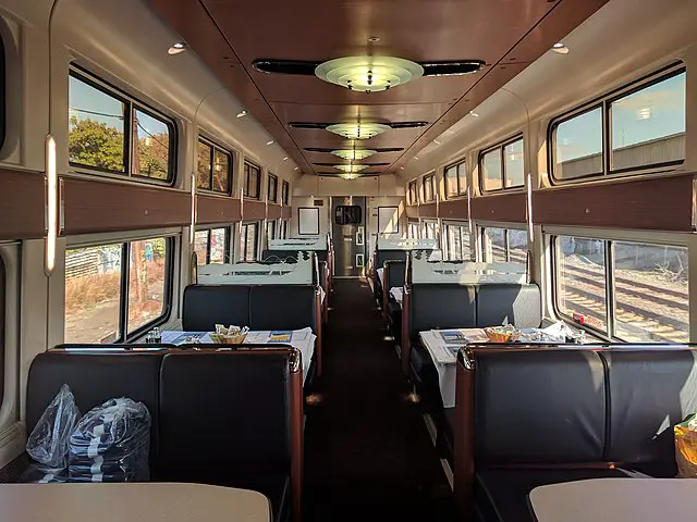 Do Amtrak Coach Passengers Have Access to the Dining Car? | Worldwide Rails